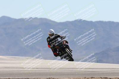 media/Oct-13-2025-Moto Forza (Mon) [[a66d839500]]/3-B Group/Session 4 (Turn 9)/